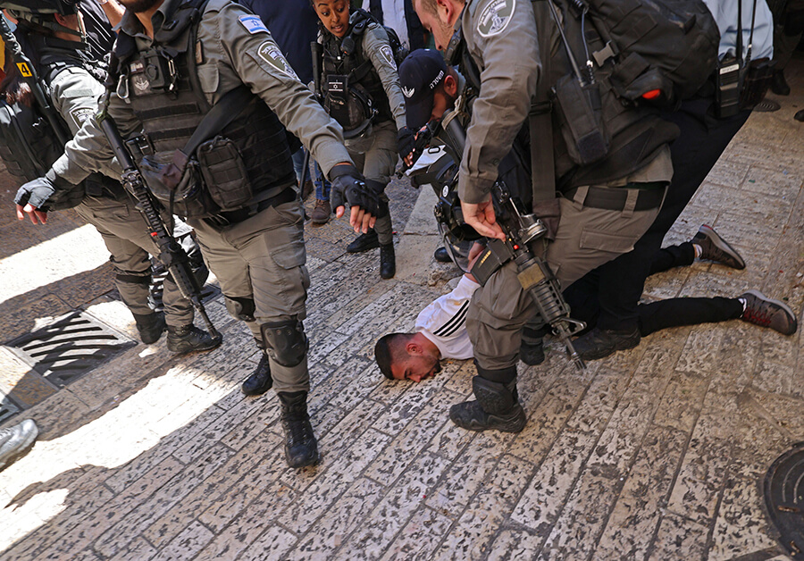 Palestino detenido por la policía israelí