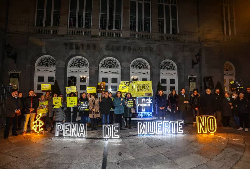 Acto contra la pena de muerte en Oviedo